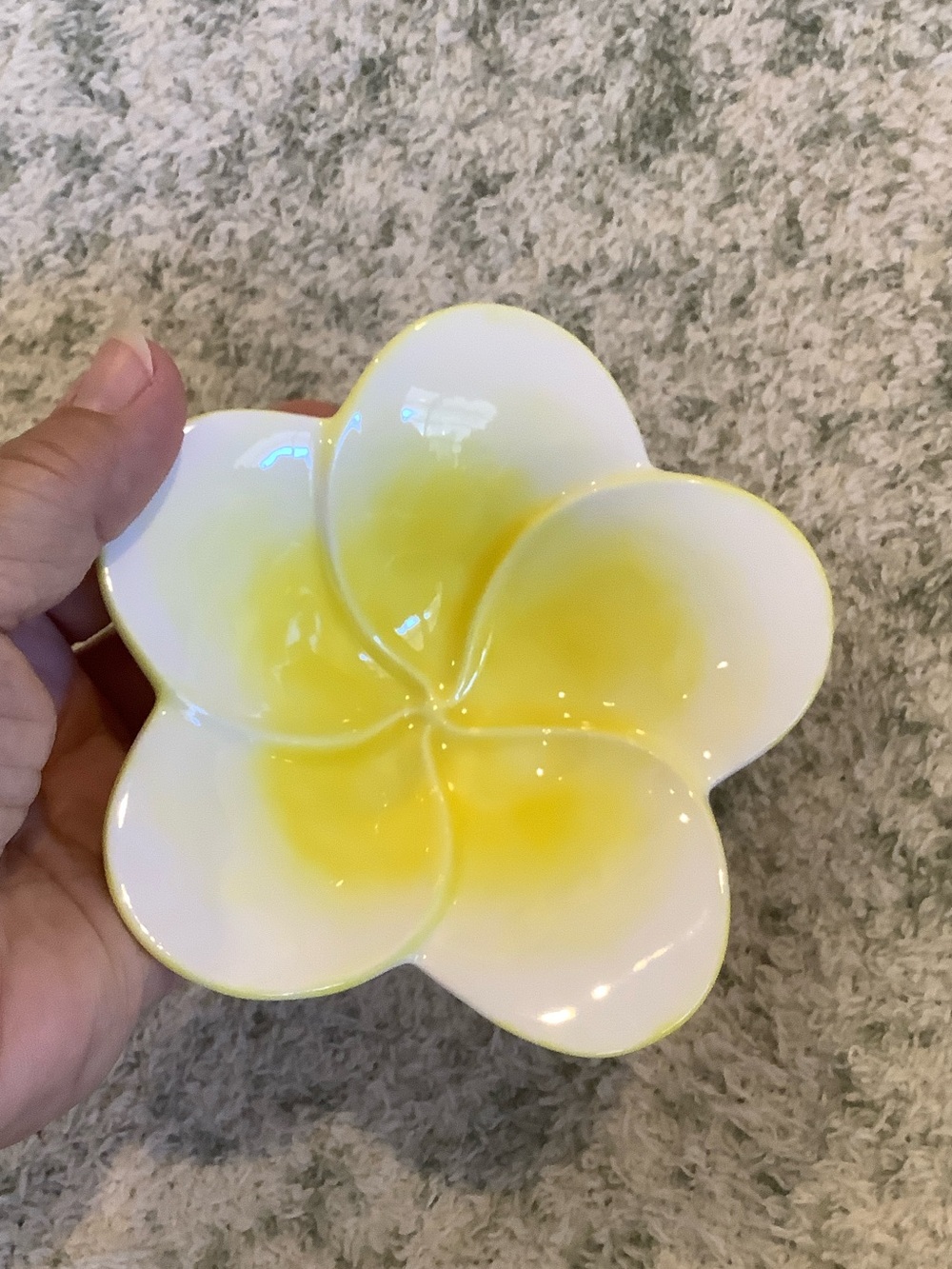 Yellow and White Tropical Plumeria Flower Shaped Decorative Dish or Soap Dish HC - Picture 12 of 13